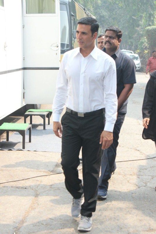 Akshay Kumar,actor Akshay Kumar,Jolly LLB 2,Jolly LLB 2 promotion,Jolly LLB 2 movie promotion,Jolly LLB 2 promotion pics,Jolly LLB 2 promotion images,Jolly LLB 2 promotion photos,Jolly LLB 2 promotion stills,Jolly LLB 2 promotion pictures