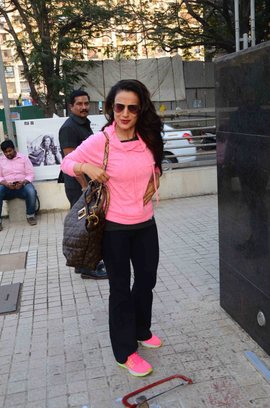 Bollywood actress Ameesha Patel spotted at PVR Juhu, Mumbai. Ameesha Patel spotted at PVR,Ameesha Patel spotted at Juhu,Ameesha Patel,actress Ameesha Patel,Ameesha Patel latest pics,Ameesha Patel latest images,Ameesha Patel latest photos,Ameesha Patel latest stills,Ameesha Patel latest pictures