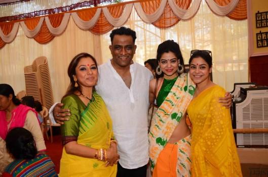 Celebs spotted at Pooja ceremony of Saraswati at Anurag Basu Place.