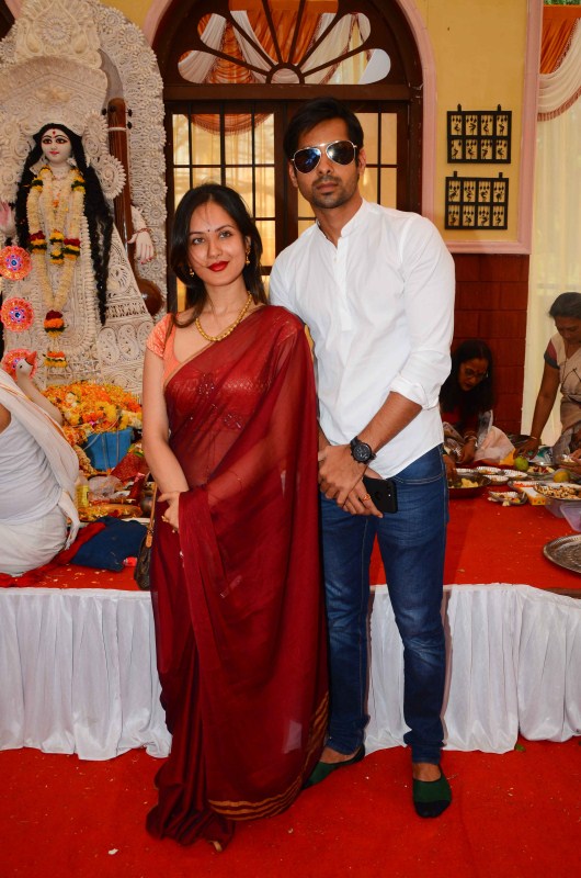 Celebs spotted at Pooja ceremony of Saraswati at Anurag Basu Place. Pooja ceremony,Saraswati,Saraswati pooja,Anurag Basu Place,Anurag Basu
