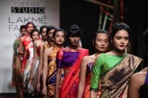 Preity Zinta,Preity Zinta at Lakme Fashion Week 2017,Lakme Fashion Week 2017,Lakme Fashion Week,Preity Zinta walks the ramp,Preity Zinta pics,Preity Zinta images,Preity Zinta photos,Preity Zinta stills,Preity Zinta pictures