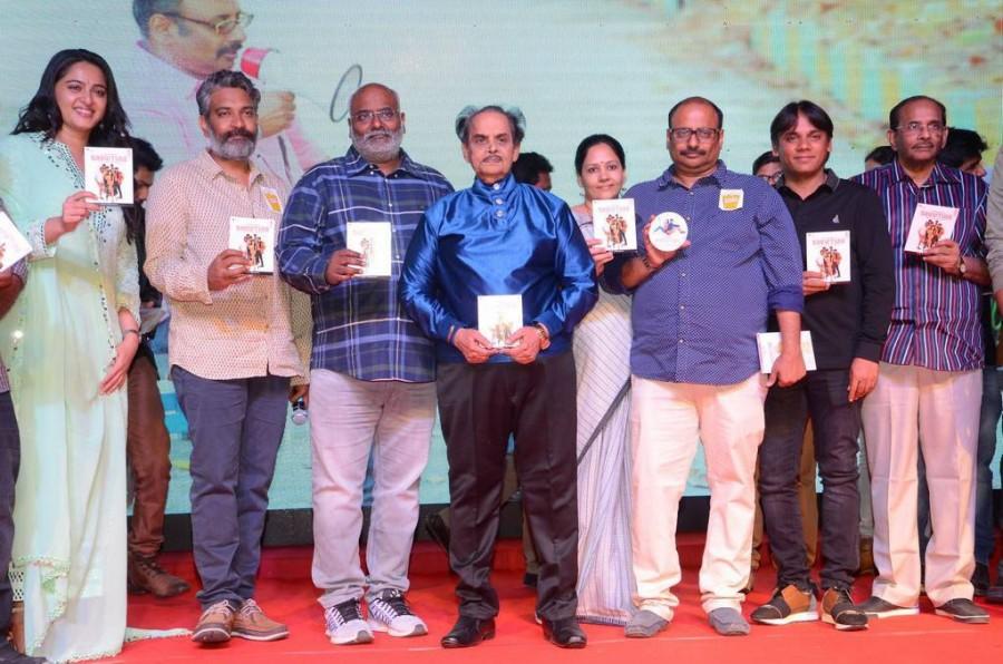 Showtime Movie audio launch event held at Hyderabad. Celebs like SS Rajamouli, Anushka Shetty, MM Keeravani, K Raghavendra Rao, Rama Rajamouli, MM Srilekha , Vijayendra Prasad, SS Kanchi, Prasad V. Potluri, Randhir Gattla, Suma and others graced the event. SS Rajamouli,Anushka Shetty,Showtime audio launch,Showtime audio launch pics,Showtime audio launch images,Showtime audio launch phoots,Showtime audio launch stills,Showtime audio launch pictures