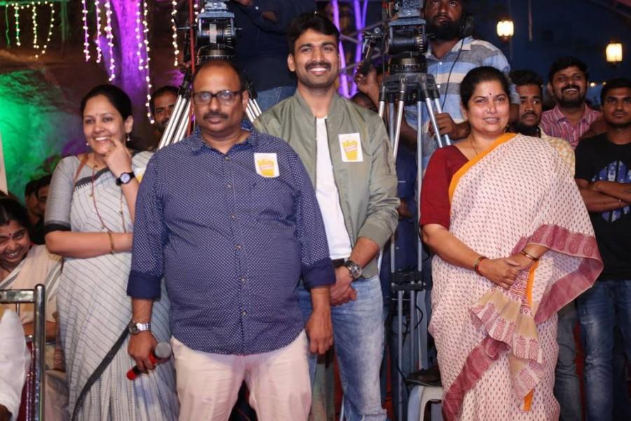 Showtime Movie audio launch event held at Hyderabad. Celebs like SS Rajamouli, Anushka Shetty, MM Keeravani, K Raghavendra Rao, Rama Rajamouli, MM Srilekha , Vijayendra Prasad, SS Kanchi, Prasad V. Potluri, Randhir Gattla, Suma and others graced the event. SS Rajamouli,Anushka Shetty,Showtime audio launch,Showtime audio launch pics,Showtime audio launch images,Showtime audio launch phoots,Showtime audio launch stills,Showtime audio launch pictures
