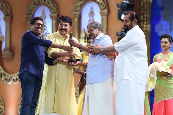 Celebs like Mohanlal, Mammootty, Tamannaah, Nivin Pauly, Dulquer Salmaan, Sai Pallavi and others spotted at Asianet Film Awards. Asianet Film Awards,Mohanlal,Mammootty,Tamannaah,Nivin Pauly,Dulquer Salmaan,Sai Pallavi,Asianet Film Awards pics,Asianet Film Awards images,Asianet Film Awards photos,Asianet Film Awards stills,Asianet Film Awards pictures