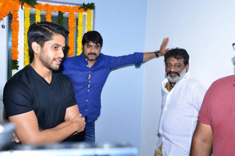 Naga Chaitanya, Lavanya Tripathi, Sai Korrapati, Suresh Babu's new movie launched in Hyderabad. Director Krishna RV Marimuthu, Producer Sai Korrapati, SS Rajamouli, Keeravani, D Suresh Babu, Srikanth, Vijayendra Prasad, Devineni Prasad, Gunnam Gangaraju, Avasarala Srinivas and others graced the event. Naga Chaitanya,Lavanya Tripathi,Sai Korrapati,Suresh Babu,Director Krishna RV Marimuthu,Producer Sai Korrapati,SS Rajamouli,Keeravani,D Suresh Babu,Srikanth,Vijayendra Prasad,Devineni Prasad