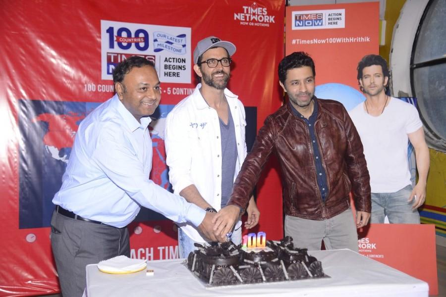 Bollywood actor Hrithik Roshan during the event organised to celebrates the presence of Timed Now in 100 countries in Mumbai on February 7, 2017. Hrithik Roshan,actor Hrithik Roshan,Hrithik Roshan at Times Now in 100 countries,Hrithik Roshan latest pics,Hrithik Roshan latest images,Hrithik Roshan latest photos,Hrithik Roshan latest stills,Hrithik Roshan latest pictures
