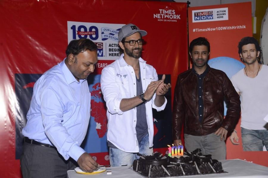 Bollywood actor Hrithik Roshan during the event organised to celebrates the presence of Timed Now in 100 countries in Mumbai on February 7, 2017. Hrithik Roshan,actor Hrithik Roshan,Hrithik Roshan at Times Now in 100 countries,Hrithik Roshan latest pics,Hrithik Roshan latest images,Hrithik Roshan latest photos,Hrithik Roshan latest stills,Hrithik Roshan latest pictures