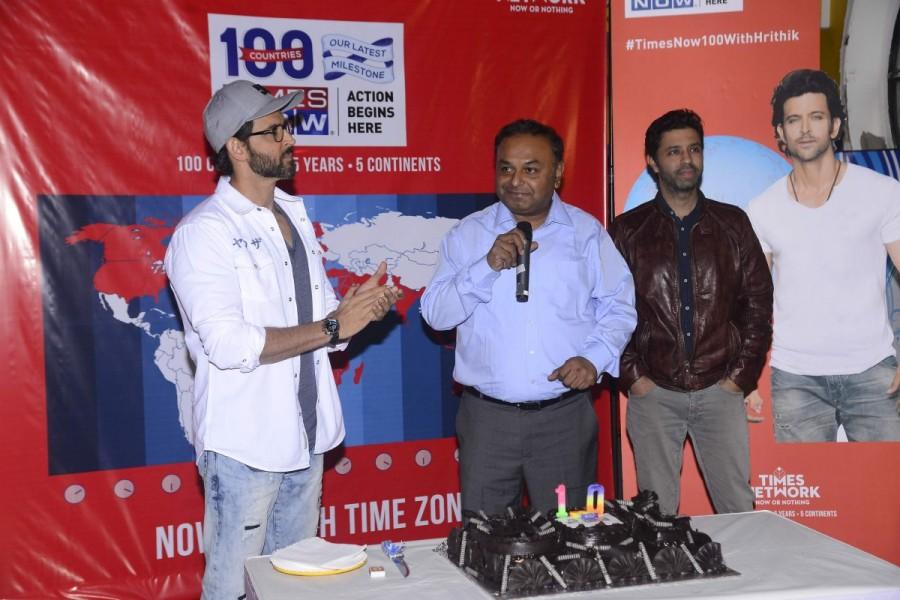 Bollywood actor Hrithik Roshan during the event organised to celebrates the presence of Timed Now in 100 countries in Mumbai on February 7, 2017. Hrithik Roshan,actor Hrithik Roshan,Hrithik Roshan at Times Now in 100 countries,Hrithik Roshan latest pics,Hrithik Roshan latest images,Hrithik Roshan latest photos,Hrithik Roshan latest stills,Hrithik Roshan latest pictures