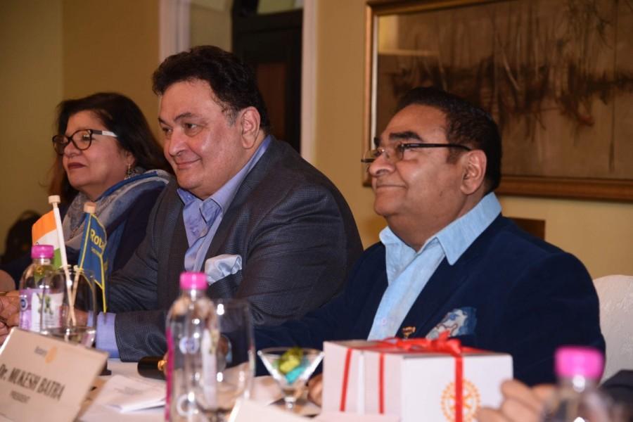 Bollywood actor Rishi Kapoor receives lifetime achievement award by the Rotary Club in Mumbai. Rishi Kapoor,actor Rishi Kapoor,lifetime achievement award,Rotary Club,Rishi Kapoor receives lifetime achievement award,bollywood actor Rishi Kapoor,Rishi Kapoor latest pics,Rishi Kapoor latest images,Rishi Kapoor latest photos,Rishi Kapoor latest stills