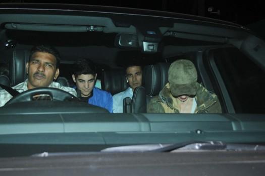 Bollywood actor Akshay Kumar holds Jolly LLB 2 special screening for son Aarav, Sidharth Malhotra, Arshad Warsi, R Balki, Sajid Khan, Sonu Sood and others