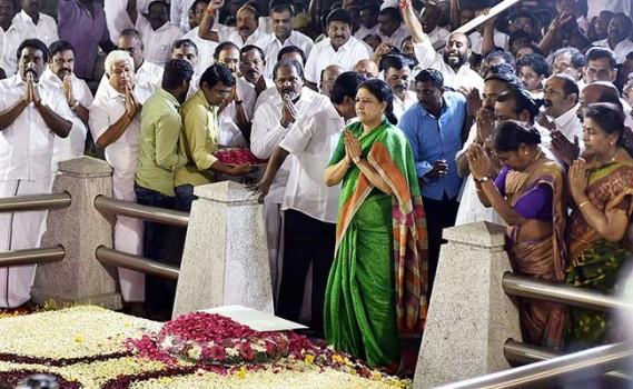 AIADMK General Secretary V.K. Sasikala visits Jayalalithaa's memorial.