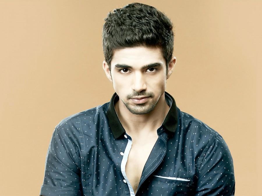 Saqib Saleem: Saqib is not your typical Bollywood hunk. He has unconventional looks and dreamy bedroom eyes which make his multitude of female fans swoon. He had a successful debut in the Yash Raj Films produced Mujhse Fraandship Karoge. His most recent film has been Dishoom, in which his role was inspired by Virat Kohli. Vicky Kaushal,Varun Dhawan,Sushant Singh,Sidharth Malhotra,Saqeeb Saleem,Randeep Hooda,arjun kapoor,Valentine's Day,Valentine's Day special