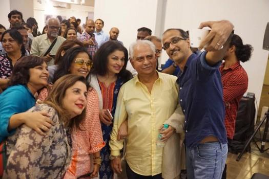 Farah Khan & Ramesh Sippy Spotted at Kala Ghoda Arts Festival 2017