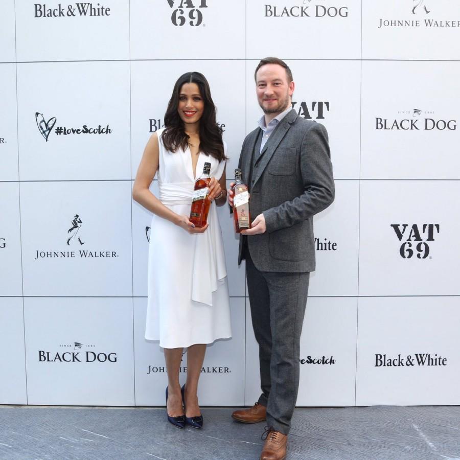 Freida Pinto celebrated the inaugural International Scotch Day in India on Friday with brand Diageo's #LoveScotch initiative. The actress says that her father and her sister enjoy Scotch. Freida said she believes in drinking responsibly and this is the message she wants to give to the world. International Scotch Day invited people from all parts of the world to raise a glass of Scotch to celebrate the togetherness. Freida Pinto,actress Freida Pinto,Freida Pinto celebrates International Scotch Day,International Scotch Day,Scotch Day,Scotch Day celebrations,Freida Pinto latest pics,Freida Pinto latest images,Freida Pinto latest photos,Freida Pinto latest stills
