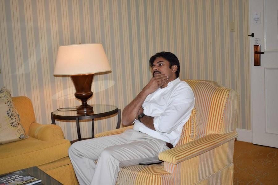 International political strategist Steve Jarding met Jana Sena chief Pawan Kalyan at Hyderabad. Pawan Kalyan meets Steve Jarding,Pawan Kalyan,Steve Jarding,Jana Sena chief Pawan Kalyan,Jana Sena,actor Pawan Kalyan,Pawan Kalyan pics,Pawan Kalyan images,Pawan Kalyan photos