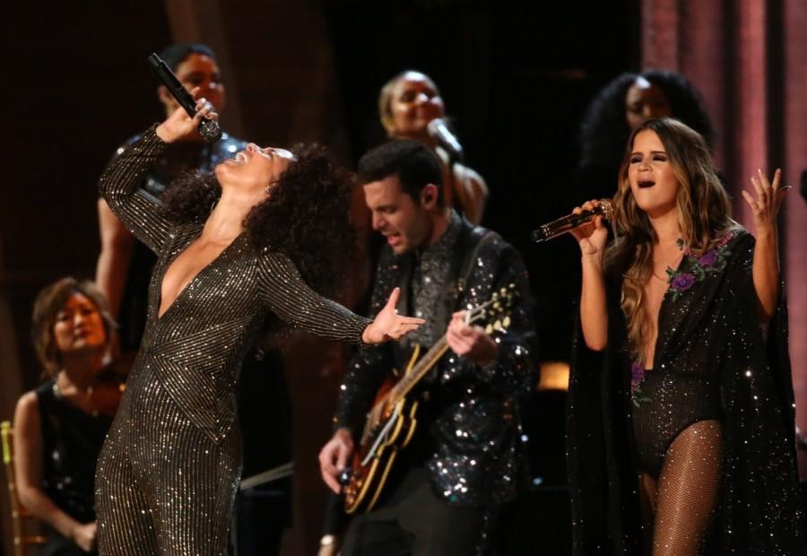 Alicia Keys and Maren Morris perform. 59th Annual Grammy Awards,Grammy Awards,Grammy Awards 2017,best of Grammy Awards,Grammy Awards pics,Grammy Awards images,Grammy Awards photos,Grammy Awards stills,Grammy Awards pictures,Beyonce,Beyonce performs