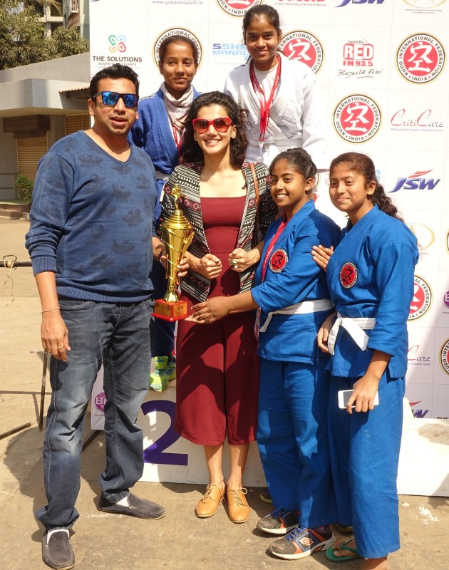 Bollywood actress Taapsee Pannu with Mehul Vora, President, Kudo International Federation of India and 2nd Kudo World Cup participants. Taapsee Pannu,2nd Kudo World Cup,actress Taapsee Pannu,Taapsee Pannu latest pics,Taapsee Pannu latest images,Taapsee Pannu latest photos,Taapsee Pannu latest pictures,Taapsee Pannu latest stills