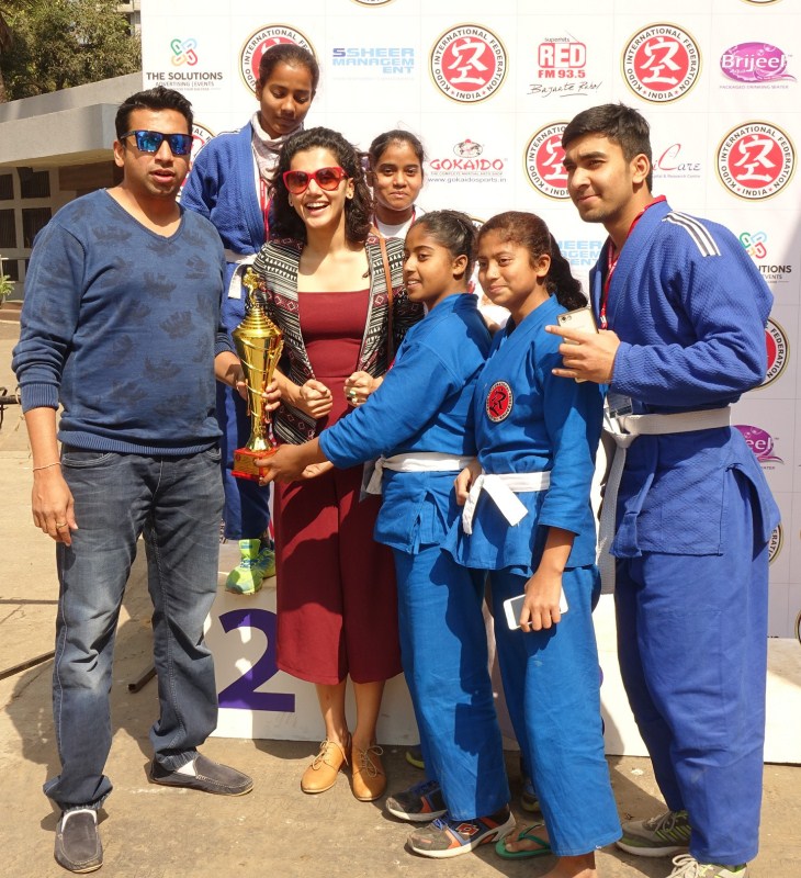 Bollywood actress Taapsee Pannu with Mehul Vora, President, Kudo International Federation of India and 2nd Kudo World Cup participants. Taapsee Pannu,2nd Kudo World Cup,actress Taapsee Pannu,Taapsee Pannu latest pics,Taapsee Pannu latest images,Taapsee Pannu latest photos,Taapsee Pannu latest pictures,Taapsee Pannu latest stills