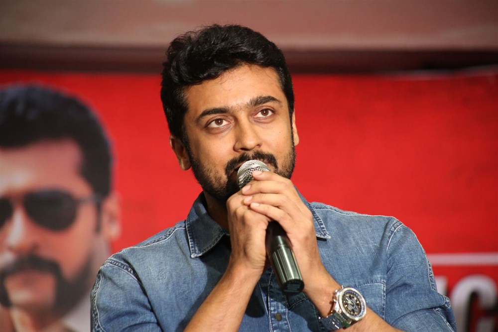 Telugu movie S3 (Yamudu 3) success meet held at Hyderabad. Celebs like Suriya, director Hari, producer Malkapuram Shivakumar and others graced the event. Suriya,Hari,director Hari,producer Malkapuram Shivakumar,Yamudu 3,Yamudu 3 success meet,Yamudu 3 success meet pics,Yamudu 3 success meet images,Yamudu 3 success meet photos,Yamudu 3 success meet stills,Yamudu 3 success meet pictures