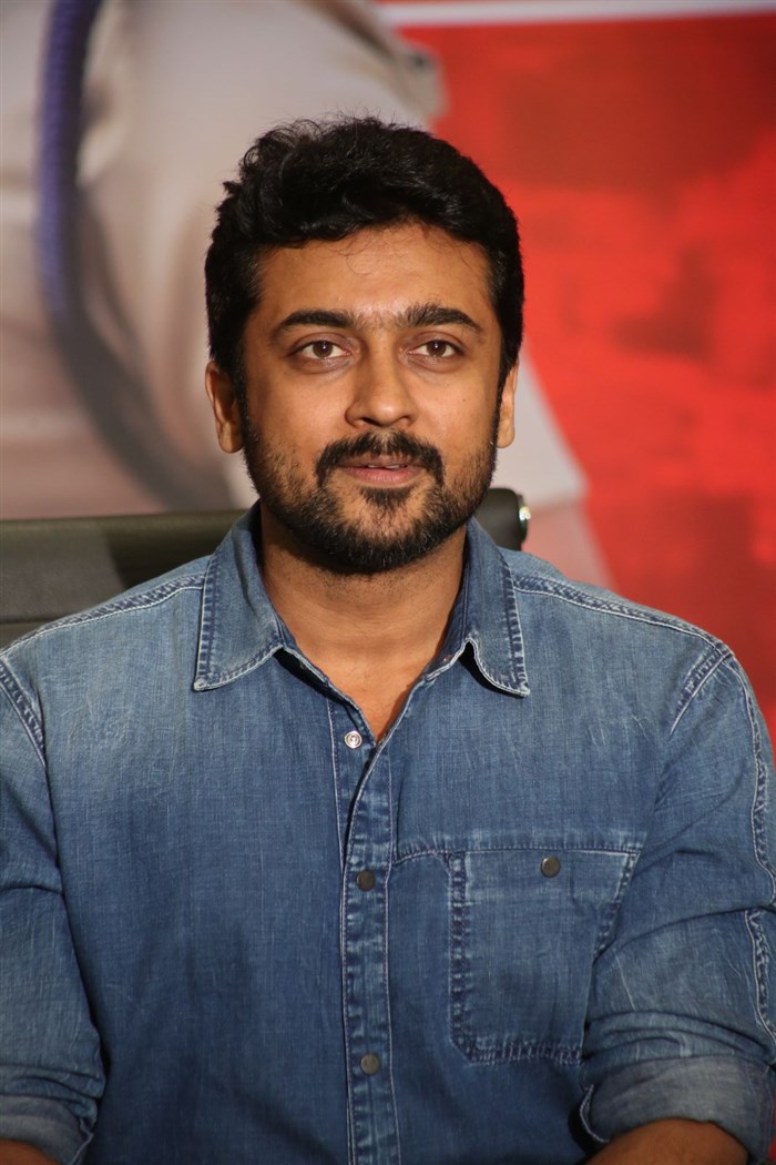Telugu movie S3 (Yamudu 3) success meet held at Hyderabad. Celebs like Suriya, director Hari, producer Malkapuram Shivakumar and others graced the event. Suriya,Hari,director Hari,producer Malkapuram Shivakumar,Yamudu 3,Yamudu 3 success meet,Yamudu 3 success meet pics,Yamudu 3 success meet images,Yamudu 3 success meet photos,Yamudu 3 success meet stills,Yamudu 3 success meet pictures