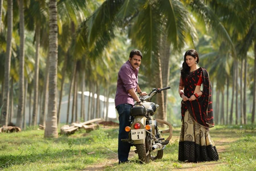 Katamarayudu is an upcoming Telugu movie directed by Kishore Kumar Pardasani and produced by Sharrath Marar. The film stars Pawan Kalyan and Shruti Hassan in the lead role, while Sharwanand, Kamal Kamaraju, Ajay, Siva Balaji, Ali and Rao Ramesh appear in the supporting role. Pawan Kalyan and Shruti Haasan,Pawan Kalyan,Shruti Haasan,Katamarayudu,telugu movie Katamarayudu,Katamarayudu movie pics,Katamarayudu movie images,Katamarayudu movie photos,Katamarayudu movie stills,Katamarayudu movie pictures