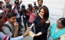 Bollywood actress Kareena Kapoor Khan celebrates Taimur Ali's birthday with media and distributes sweets at an event!