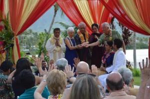 Tulsi Gabbard,Abraham Williams,Tulsi Gabbard Abraham Williams wedding photos,Tulsi Gabbard Abraham Williams marriage,Tulsi Gabbard US lawmaker,Vedic wedding,hawaii