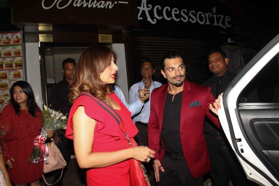 Bollywood actress Bipasha Basu and Karan Singh Grover celebrate Valentine’s Day. Bipasha Basu and Karan Singh Grover,Bipasha Basu,Karan Singh Grover,Bipasha Basu celebrates Valentine’s Day,Valentine’s Day,Valentine’s Day 2017,Valentine’s Day celebrations,Valentine’s Day celebrations pics,Valentine’s Day celebrations images,Valentine’s