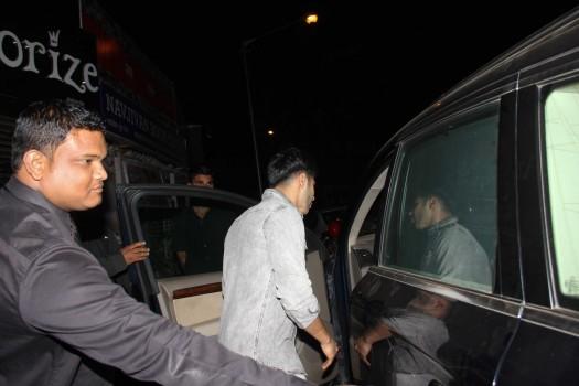 Bollywood actor Varun Dhawan spotted with girlfriend Natasha at Bastian Restaurant on Valentine's Day