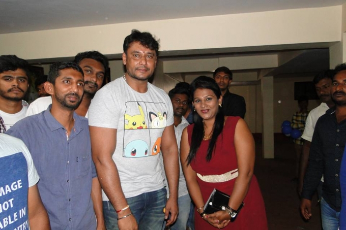 South Indian actor Darshan celebrates his 40th Birthday with his fans in Bangalore on Feb 16, 2016. Darshan,actor Darshan,Darshan birthday,Darshan birthday Celebration,Darshan birthday Celebration pics,Darshan birthday Celebration images,Darshan birthday Celebration photos,Darshan birthday Celebration stills,Darshan birthday Celebration pictures