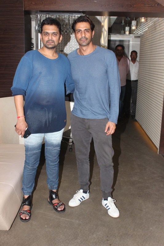 Asked if Akshay Kumar, who was in the previous part, will be seen in the movie? Rampal said the only two characters which repeated are Amitab Bachan and me. However, "we wanted, but Akshay is busy with his films". Arjun Rampal,Aankhen 2,Aankhen sequel,Aankhen,Arjun Rampal new movie,Arjun Rampal pics,Arjun Rampal images,Arjun Rampal photos,Arjun Rampal stills,Arjun Rampal pictures