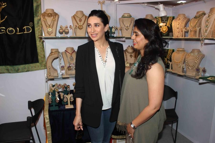 Bollywood actress Karisma Kapoor inaugurates FICCI Ladies Organization (FLO) Mumbai Magic Bazaar 2017 at Atria Mall in Mumbai on February 17, 2017. Karisma Kapoor,actress Karisma Kapoor,FICCI Ladies Organization,FLO,FLO Mumbai Magic Bazaar,Atria Mall,Karisma Kapoor latest pics,Karisma Kapoor latest images,Karisma Kapoor latest photos,Karisma Kapoor latest pictures