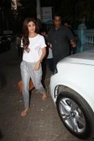 Shilpa Shetty at Bandra,Shilpa Shetty spotted at Bandra,Shilpa Shetty,actress Shilpa Shetty,Shilpa Shetty latest pics,Shilpa Shetty latest images,Shilpa Shetty latest photos,Shilpa Shetty latest stills,Shilpa Shetty latest pictures