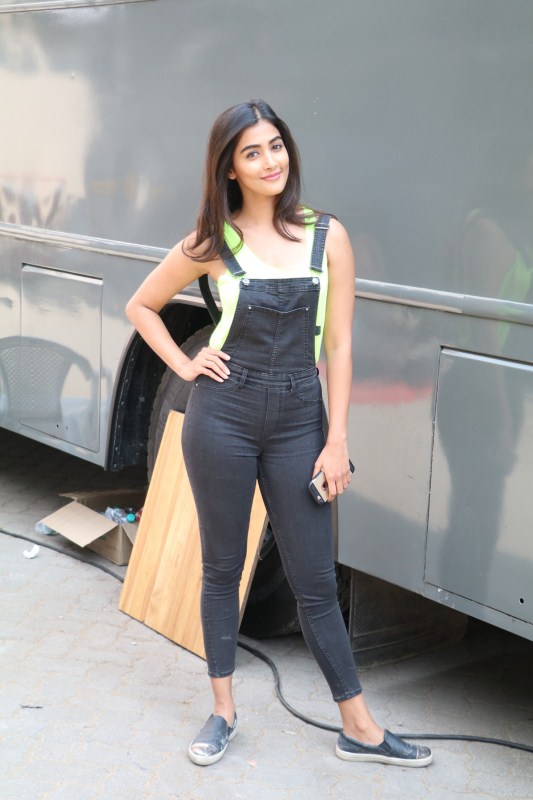 Bollywood actress Pooja Hegde spotted at Mehboob Studio. Pooja Hegde at Mehboob Studio,Pooja Hegde spotted at Mehboob Studio.,Pooja Hegde,actress Pooja Hegde,Pooja Hegde latest pics,Pooja Hegde latest images,Pooja Hegde latest photos,Pooja Hegde latest stills,Pooja Hegde latest pictures