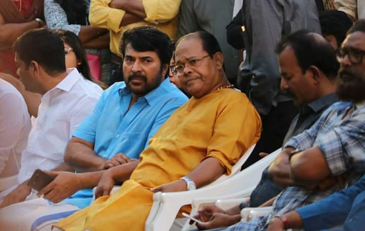 Malayalam film Industry stood together for Actress molestation case. Celeb like Dileep, Manju Warrier, Mammootty and others rally for justice. Dileep,Manju Warrier,Mammootty,Malayalam film Industry,Malayalam film,Bhavana molestation case,Bhavana molestation,Bhavana