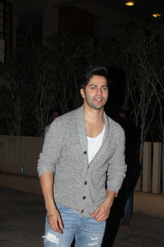 Varun Dhawan spotted at Shahid Kapoor's pre birthday bash. Shahid Kapoor,Mira Rajput,Sidharth Malhotra,Alia Bhatt,Karan Johar,Varun Dhawan,Shahid Kapoor birthday,Shahid Kapoor birthday pics,Shahid Kapoor birthday images,Shahid Kapoor birthday photos,Shahid Kapoor birthday stills,Shahid Kapoor birthday pictures