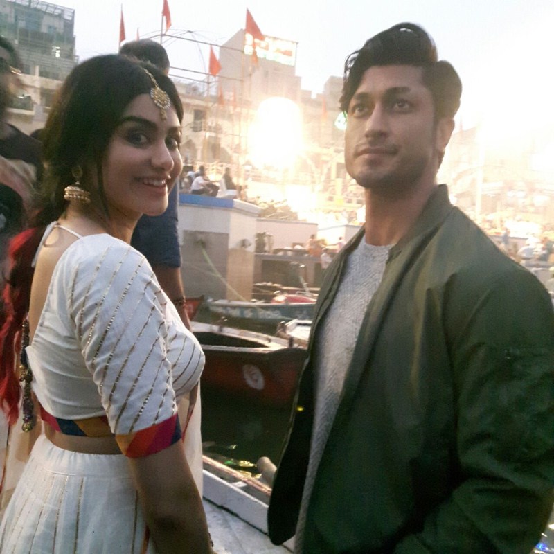 'Commando 2' has taken the action genre one notch higher and is all set to give the audience a nail-biting, adrenaline rush. Debut director Deven Bhojani and producer Vipul Amrutlal Shah leave no stone unturned in providing the audience with an extraordinary thrilling experience. Vidyut Jamwal,Adah Sharma,Commando 2,Commando 2 promotions,Commando 2 movie promotions,Commando 2 in Varanasi,Deven Bhojwani,Viupl Shah