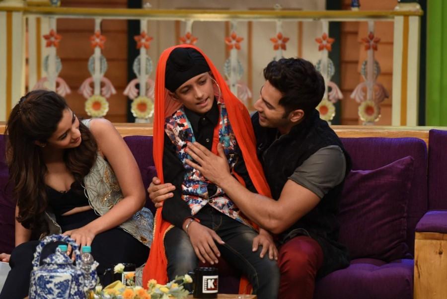 Bollywood actors Varun Dhawan, Alia Bhatt promote Badrinath Ki Dulhania on the sets of The Kapil Sharma Show in Mumbai, India on February 19, 2017. Varun Dhawan,Alia Bhatt,Badrinath Ki Dulhania,Badrinath Ki Dulhania promotion,Badrinath Ki Dulhania movie promotion,The Kapil Sharma Show,Varun Dhawan at The Kapil Sharma Show,Alia Bhatt at The Kapil Sharma Show