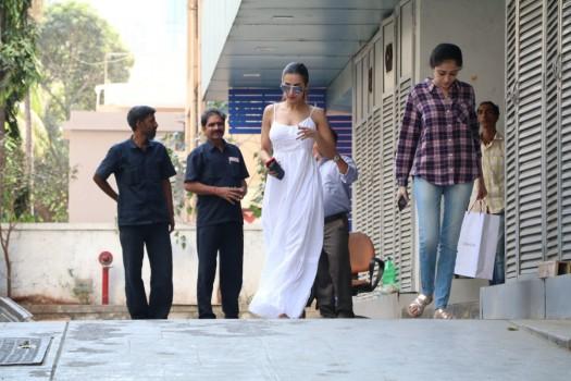 Bollywood actress Malaika Arora Khan spotted at Bandra in Mumabi.
