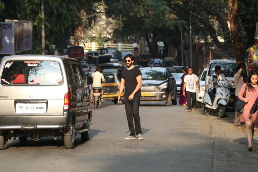Bollywood actor Harshvardhan Kapoor spotted at The Korner House bandra. Harshvardhan Kapoor,The Korner House bandra,actor Harshvardhan Kapoor,Harshvardhan Kapoor latest pics,Harshvardhan Kapoor latest images,Harshvardhan Kapoor latest photos,Harshvardhan Kapoor latest stills,Harshvardhan Kapoor latest pictures
