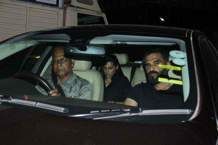Bollywood actor Suneil Shetty spotted at Rangoon special screening. Suneil Shetty,Kangana Ranaut,Sonakshi Sinha,Sushanth Singh Rajput,Shahid Kapoor,Rangoon,Rangoon special screening,Rangoon special screening pics,Rangoon special screening images,Rangoon special screening photos,Rangoon special screening stills,Rangoon spe