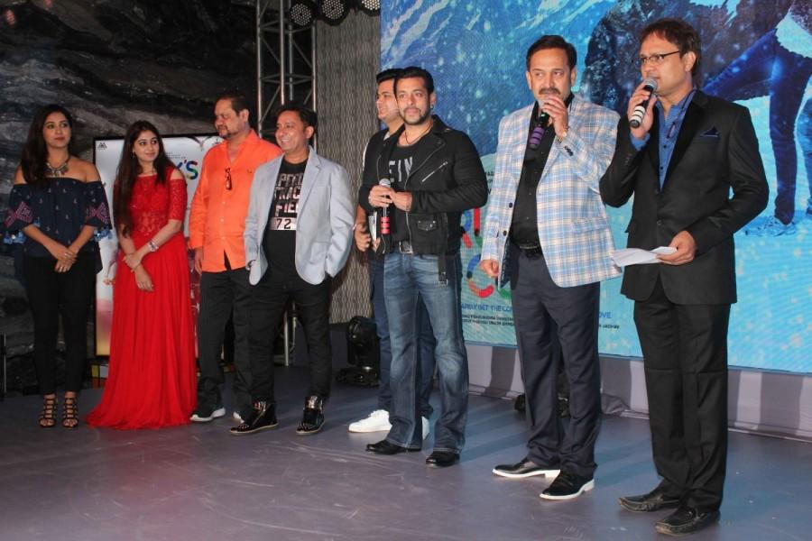 Bollywood actor Salman Khan and Iulia Vantur at the music launch of Marathi film Rubik's Cube. Salman Khan and Iulia Vantur,Salman Khan,Iulia Vantur,Marathi film Rubik,Rubik,Salman Khan and Iulia Vantu pics,Salman Khan and Iulia Vantu images,Salman Khan and Iulia Vantu photos,Salman Khan and Iulia Vantu stills,Salman Khan and Iulia Vantu pictures