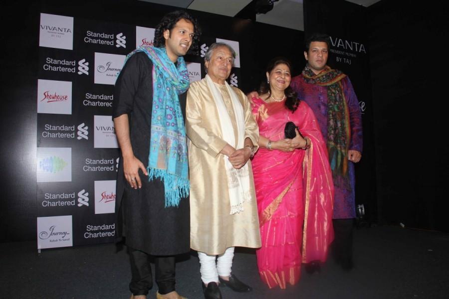 Bollywood actor Amitabh Bachchan, Jaya Bachchan, Sarod player Amman Ali Khan, Robab player Daud Khan Sadozai and Ayaan Ali Khan spotted during the launch of Saregama's classical strings album Rabab to Sarod by Amman Ali Khan and Ayaan Ali Khan in Mumbai on February 23, 2017. Amitabh Bachchan,Jaya Bachchan,Sarod player Amman Ali Khan,Robab player Daud Khan,Daud Khan Sadozai,Ayaan Ali Khan,Rabab to Sarod,Rabab to Sarod album
