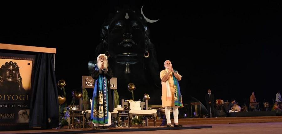 Unveiling the 112-foot-tall bust of Hindu god Lord Shiva or Adiyogi at the Isha Foundation here, he said the whole world today wants peace, not just from wars and conflict but also of the mind and one of the sharpest weapons for this purpose is yoga, which fights stress. PM Narendra Modi,Narendra Modi,Modi unveils 112-feet-tall statue,Mahashivratri,Maha shivratri,Mahashivratri 2017,Lord Shiva on Mahashivratri