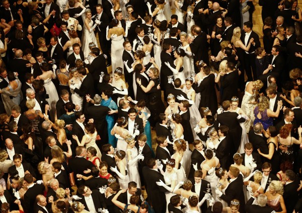Members of the opening committee perform during the opening ceremony of the traditional Opera Ball in Vienna, Austria. Opera Ball,Vienna's Opera Ball,Vienna Opera Ball,Opera Ball opening ceremony,Opera Ball opening ceremony pics,Opera Ball opening ceremony images,Opera Ball opening ceremony photos,Opera Ball opening ceremony stills,Opera Ball opening ceremony picture