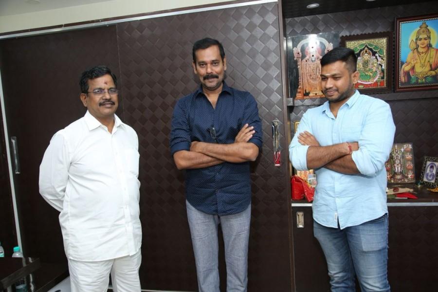 Kollywood Producer Kalaipuli Thanu launches Nataraja Subramani's Ketta Payyan SirIvan title look. Producer Kalaipuli Thanu,Kalaipuli Thanu,Nataraja Subramani,Payyan SirIvan,Payyan SirIvan title look,Payyan SirIvan title look poster