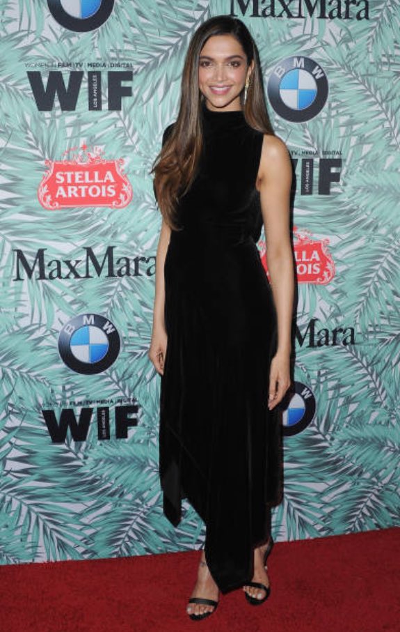 Bollywood actress Deepika Padukone at 10th Annual Pre-Oscars cocktail party. Deepika Padukone,Deepika Padukone at Pre-Oscars cocktail party,Pre-Oscars cocktail party,Oscars cocktail party,Deepika Padukone at cocktail party,Deepika Padukone latest pics,Deepika Padukone latest images,Deepika Padukone latest pictures