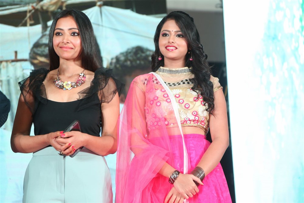 Telugu movie Mixture Potlam audio launch event held at Hyderabad. Celebs like Jayanth, Shweta Basu Prasad, Murali Mohan, Simha, Raj Kandukuri, Geethanjali, Bhanuchander, Kante Veeranna Chowdary, Madavapeddi Suresh Chandra, G Kishan Reddy, Krishna Bhagavan, Sagar, Jhansi, KL Damodar Prasad and others graced the event. Jayanth,Shweta Basu Prasad,Mixture Potlam,Mixture Potlam audio launch,Mixture Potlam audio launch pics,Mixture Potlam audio launch images,Mixture Potlam audio launch phoots,Mixture Potlam audio launch stills,Mixture Potlam audio launch pictures