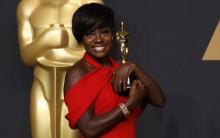 Actress Viola Davis poses with her Oscar for Best Supporting Actress for the film “Fences".
