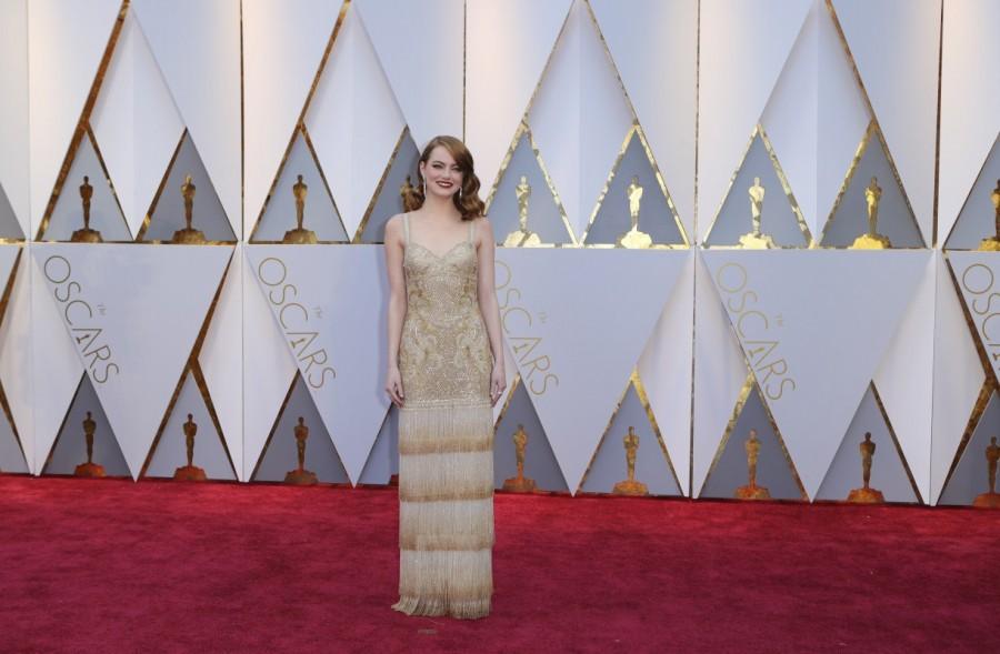 Emma Stone Ruth Negga,Hailee Steinfeld,Isabelle Huppert,Viola Davis,Halle Berry,Mahershala,Karlie Kloss,Taraji P Henson,John Legend,Chrissy Teigen,Emma Stone,Oscars 2017 red carpet